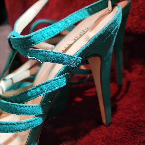 NEW NINE WEST SUEDE  STRAPPY PLATFORM  HEEL SIZE 9 BEAUTIFUL  TURQUOISE - Picture 3 of 8